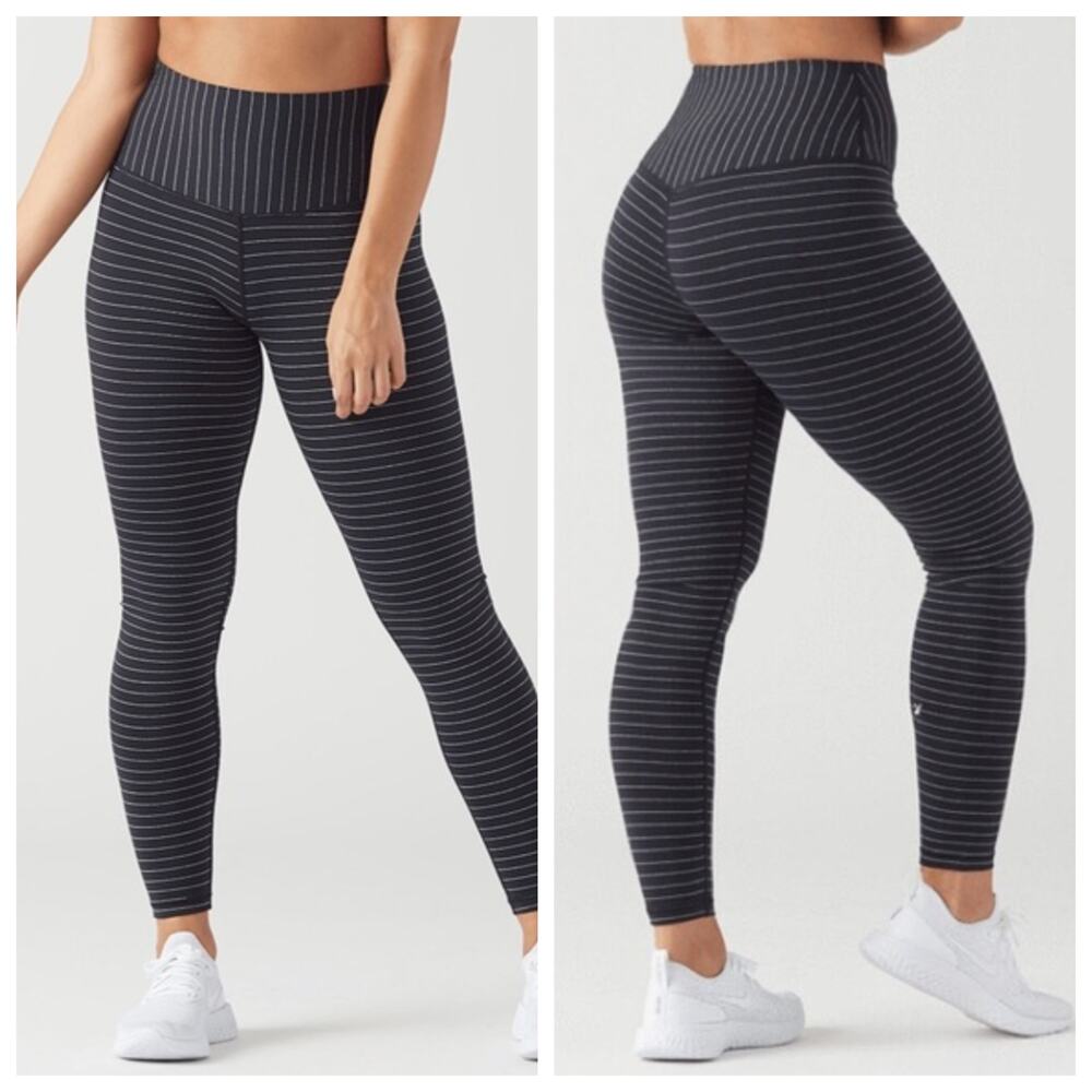 Glyder Sultry Black Metallic Striped High Waisted Leggings Size Small Athletic